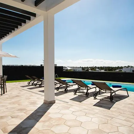 Blancazul Gazmira Villa *