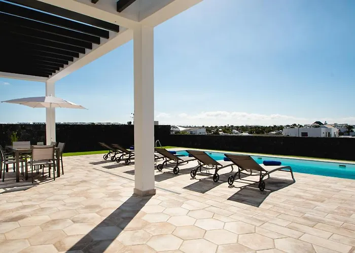 Blancazul Gazmira Villa *