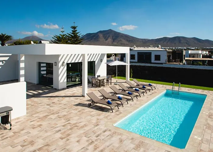 Blancazul Gazmira Вилла